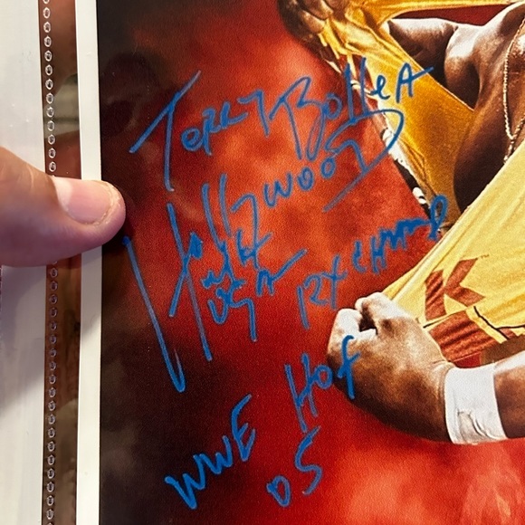 Hulk Hogan signed (reprint) โ๐ผ - Picture 2 of 2